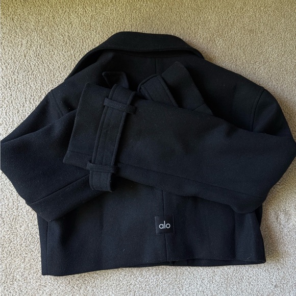 ALO - Wool Cropped Metro Trench - Picture 5 of 5